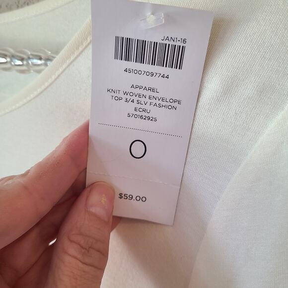Chico’s Knit woven Envelope Top 3/4 Sleeve Soft Light Ivory Size 0 NWT Classic - Picture 3 of 7